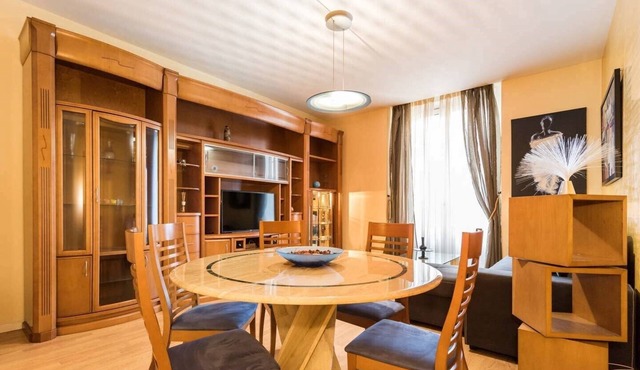 STYLISH APARTMENT IN THE CENTER OF MADRID