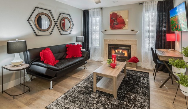 Stylish Apartment In A Great Location!