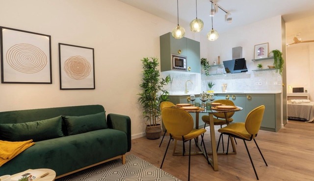 Stylish apartment near the center of Valencia