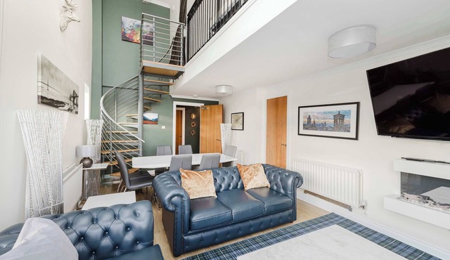 Stylish Apartment with Balcony in Old Town