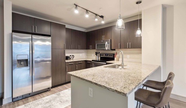 Stylish Apt Downtown Seaport