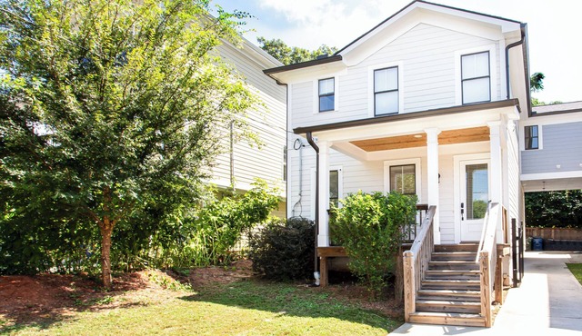 Stylish Atlanta Retreat Close to Inman & Midtown