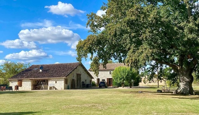 Stylish barn conversion with a beautiful pool and stunning 4ha grounds.