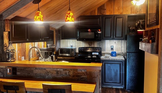 Stylish `Barn Loft` near Grayson Highlands