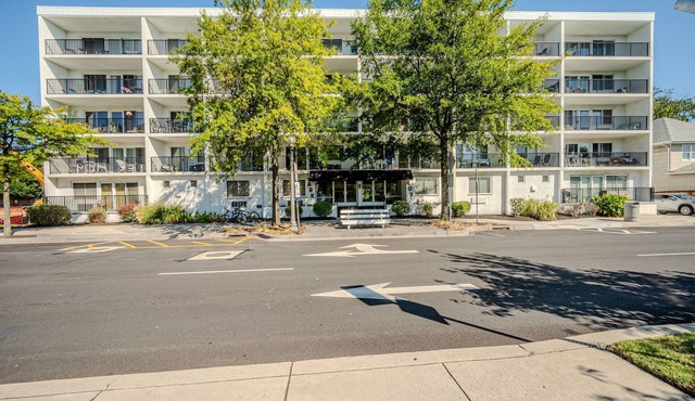 Stylish Beach Condo in the Heart of Downtown Rehoboth Beach!