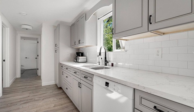 Stylish Beacon Hill 3BR, close to Groceries & Parks, by Blueground