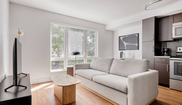 Stylish Bellevue Jr 1BR w/Gym & Bike Storage, nr Park, by Blueground