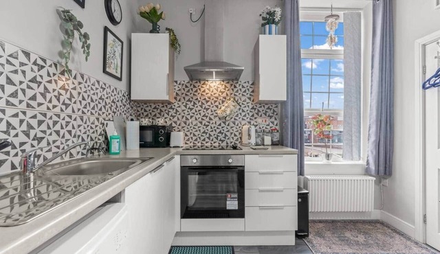 Stylish Birmingham Apartment with Fast WIFI