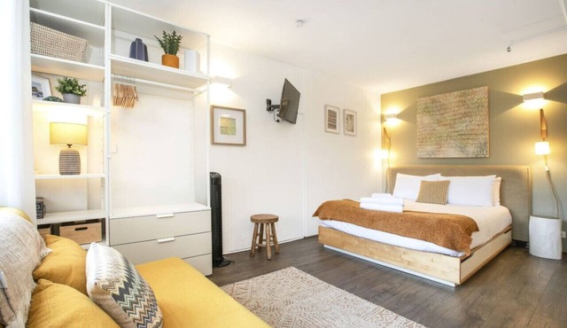 Stylish Bondi Studio Minutes From Bondi Beach