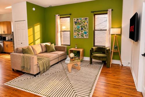 Stylish brand new 3BR Near West Loop and Fulton Market