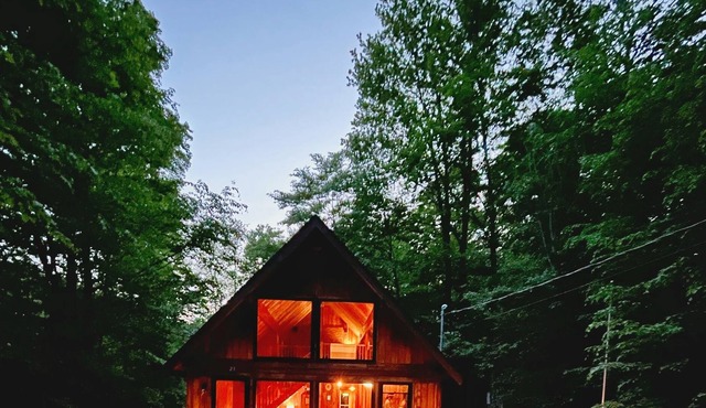 Stylish Cabin in the Catskills Forest... with Lake Access!