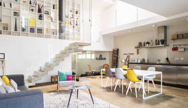 STYLISH CENTRAL LOFT WITH GARDEN: 3 BDR, 8 GUESTS