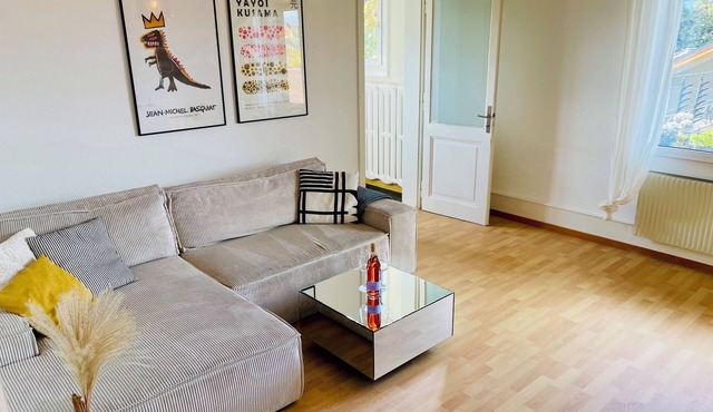 Stylish vacation apartment with balcony & lake view - your oasis of peace on Lake Thun