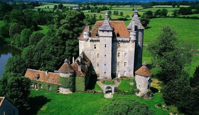 Stylish Charm, Rustic Peace. Beautiful Old Farmhouse, gorgeous views, Sleeps 6+