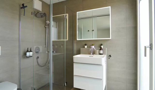 Stylish City Center Studio w/Balcony
