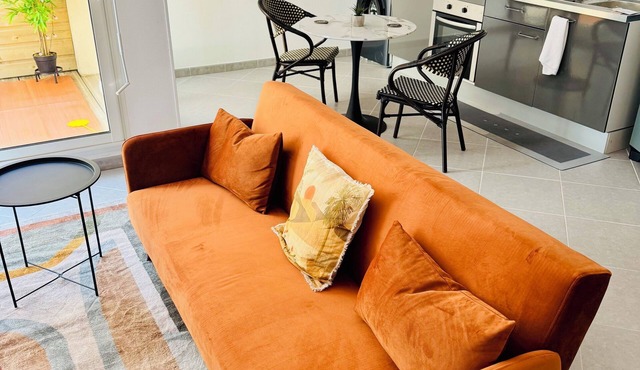 Stylish City Pad – Walk to All