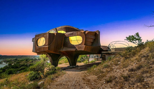 Stylish, Clean, Steel Bruno House, Instagram Worth, Lake, Hiking, Exploring