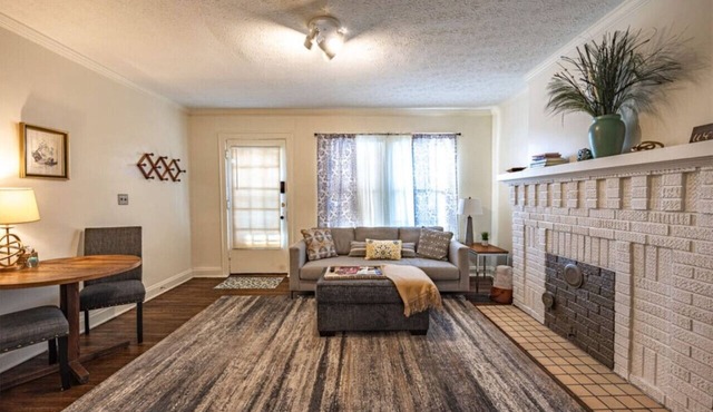 Stylish Clintonville Stay Free Parking