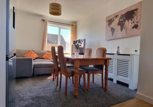 Stylish Coastal Retreat in Saltcoats