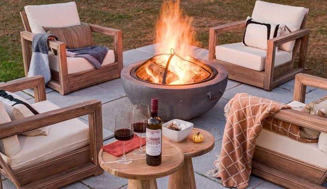 Stylish Coastal Suite Newport county Pet OK/Yard