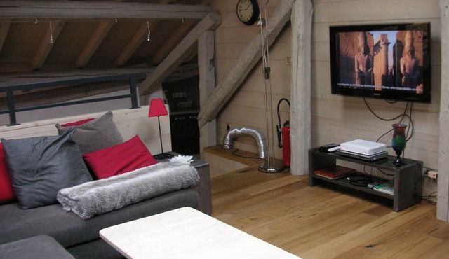 Stylish, comfortable apartment in the heart of Brides-Les-Bains.