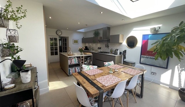 Stylish & comfy home near Bushy Park