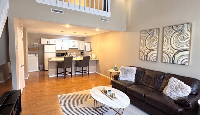 Stylish Condo by the TBK Sports Complex