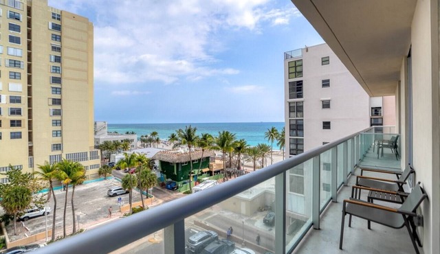 Stylish Condo w/Partial Ocean View Retreat-CS16