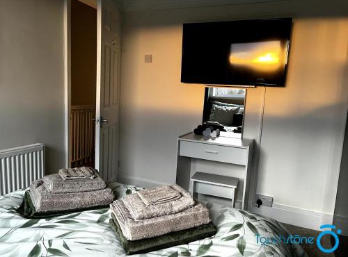 Stylish Cosy Home - M42, Airport, NEC & Train St