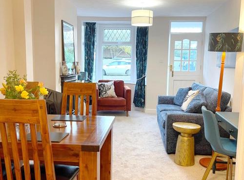 Stylish cottage in vibrant riverside village