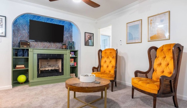 Stylish Crestwood Home, only Minutes from Crestline Village, and Downtown!