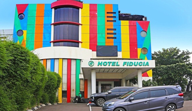 Stylish DBL Suite Escape W/Free WiFi and Parking