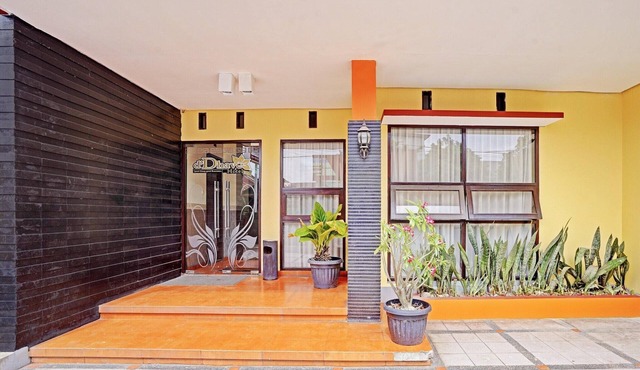 Stylish DBL Suite Escape W/Free WiFi and Parking