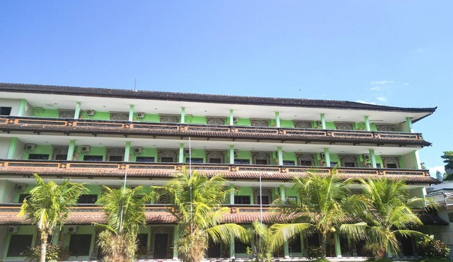 Stylish Delux Twin Stay with Free WiFi and Parking