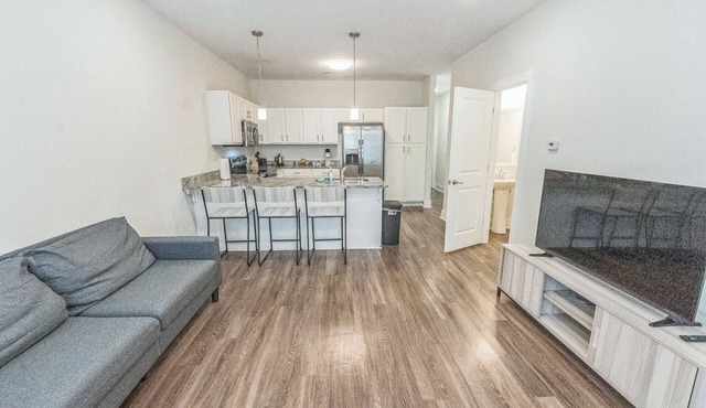 Stylish Dockside Townhome near Lake Hartwell