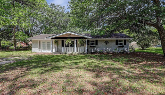 Stylish, Dog-Friendly, 30-Day Rental House w/Free WiFi, W/D, and Furnished Patio