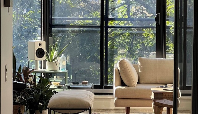 Stylish Downtown 1 BR with a Stunning View | Close to Everything