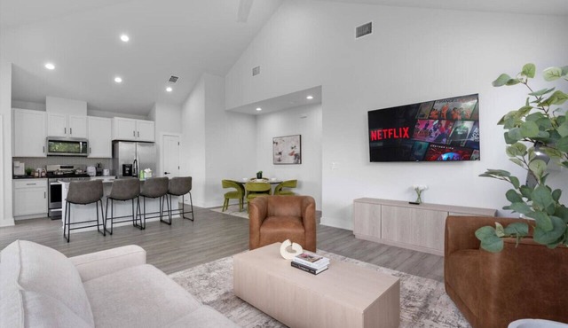 Stylish Downtown Retreat w/Balcony, Reserved Parking + Walkable Access