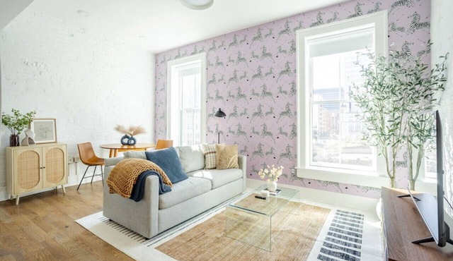 Stylish Dtwn Condo w/King Bed by Kroger, Restaurants + Parking