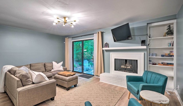 Stylish Durham Townhome < 5 Mi to Downtown!