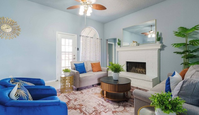 Stylish fab 4 Bedroom house near lake Ray Hubbard