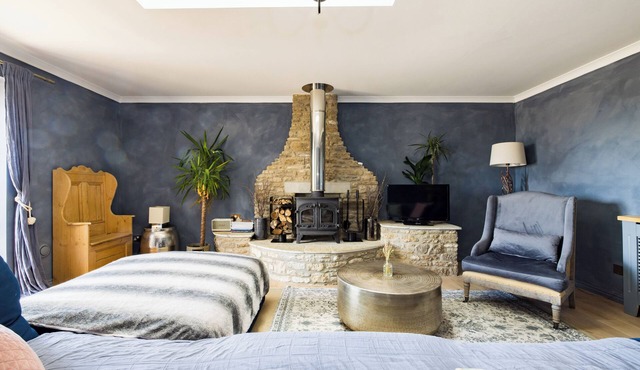 Stylish Family Barn, edge of Frome + country views