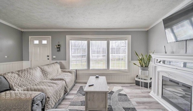 Stylish, Family-Friendly Retreat Near Wine Trails
