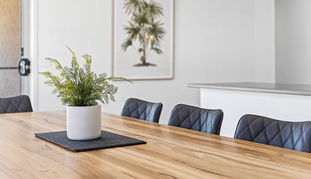 Stylish Family Haven 10mins to City Centre