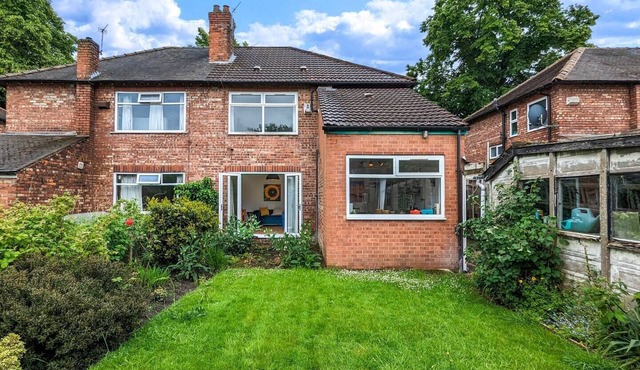 Stylish Family Home in Old Trafford, Manchester - Pass the Keys