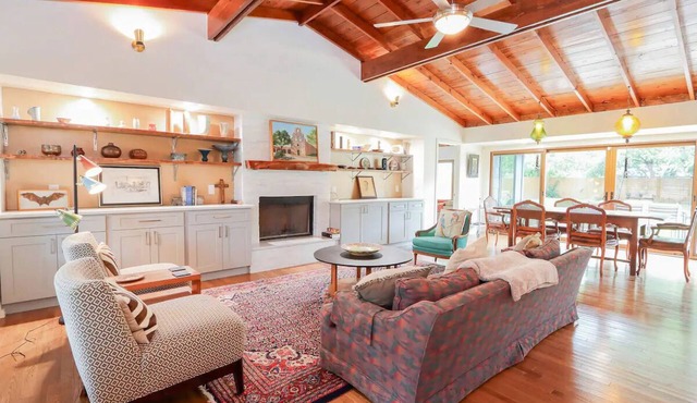 Stylish Family Mid Century Modern 4 bed, 3 bedroom