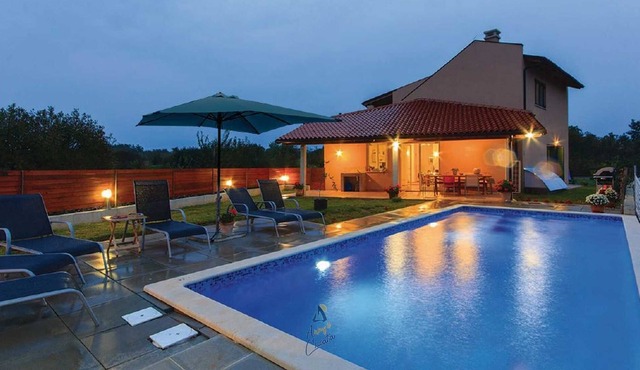 Stylish family villa close to the beach