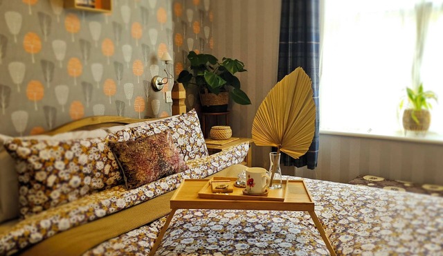 Stylish flat in central location. Pet friendly