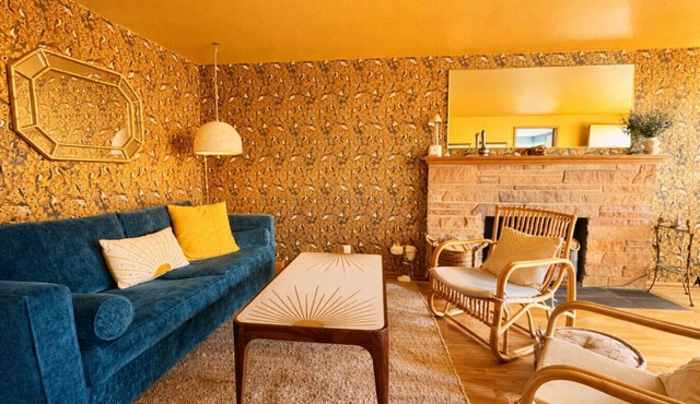 Stylish Fremont Retreat | Sleeps 8, Walk to Eats