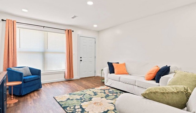 Stylish, Fully Furnished Apartments - Comfort and Convenience, Just Like Home